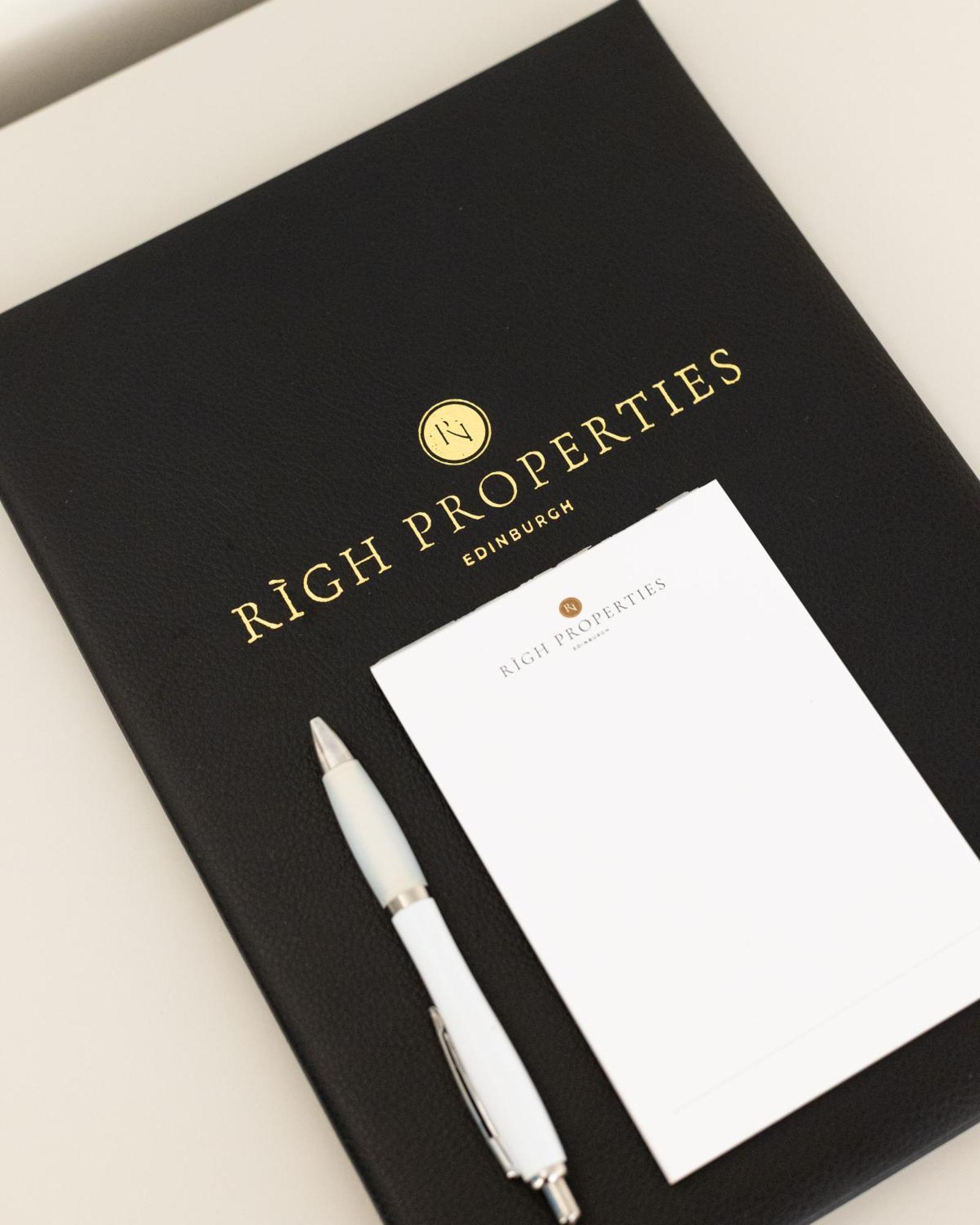 Righ Properties - Luxurious City Centre Three Bedroom Apartment إدنبرة المظهر الخارجي الصورة