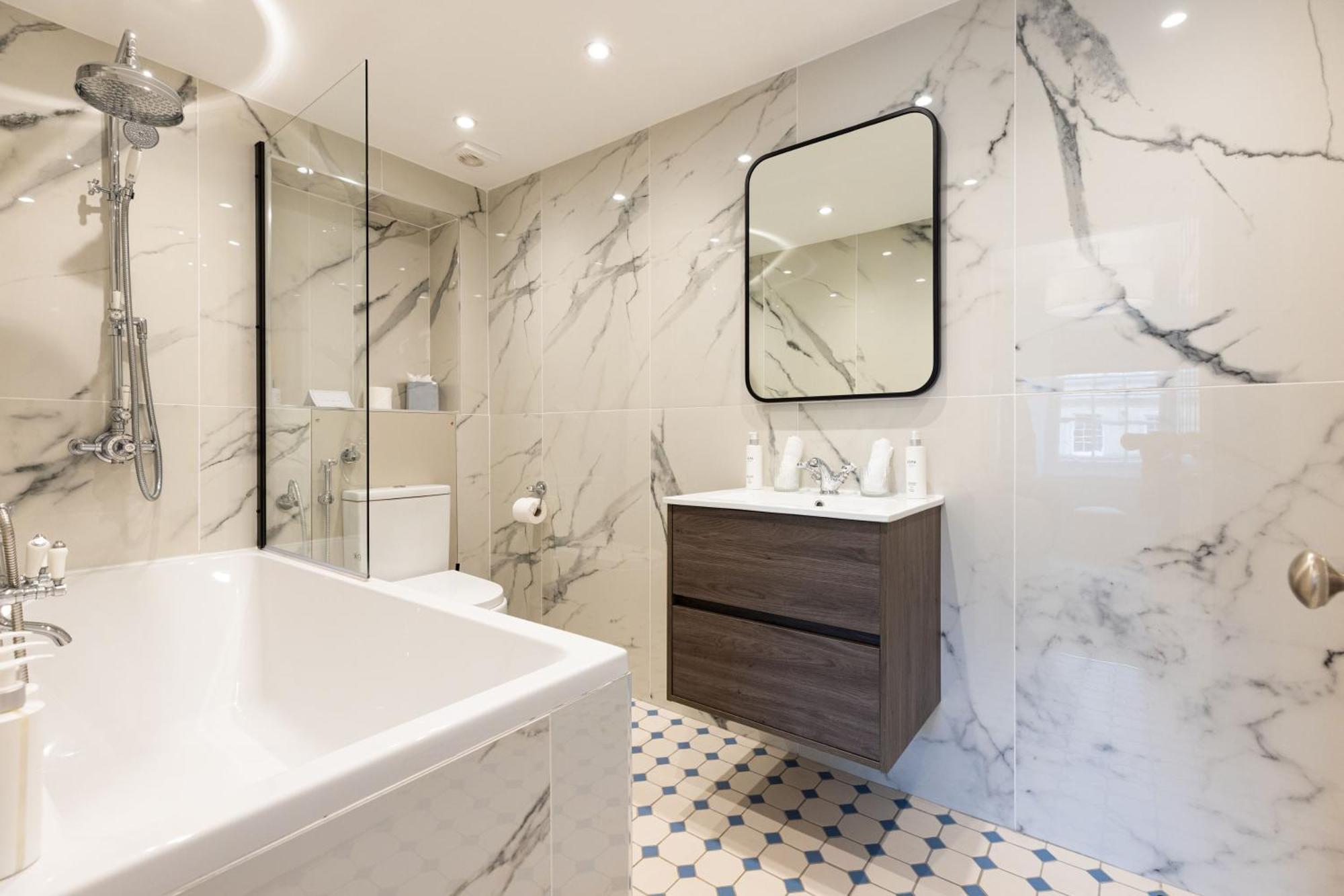Righ Properties - Luxurious City Centre Three Bedroom Apartment إدنبرة المظهر الخارجي الصورة